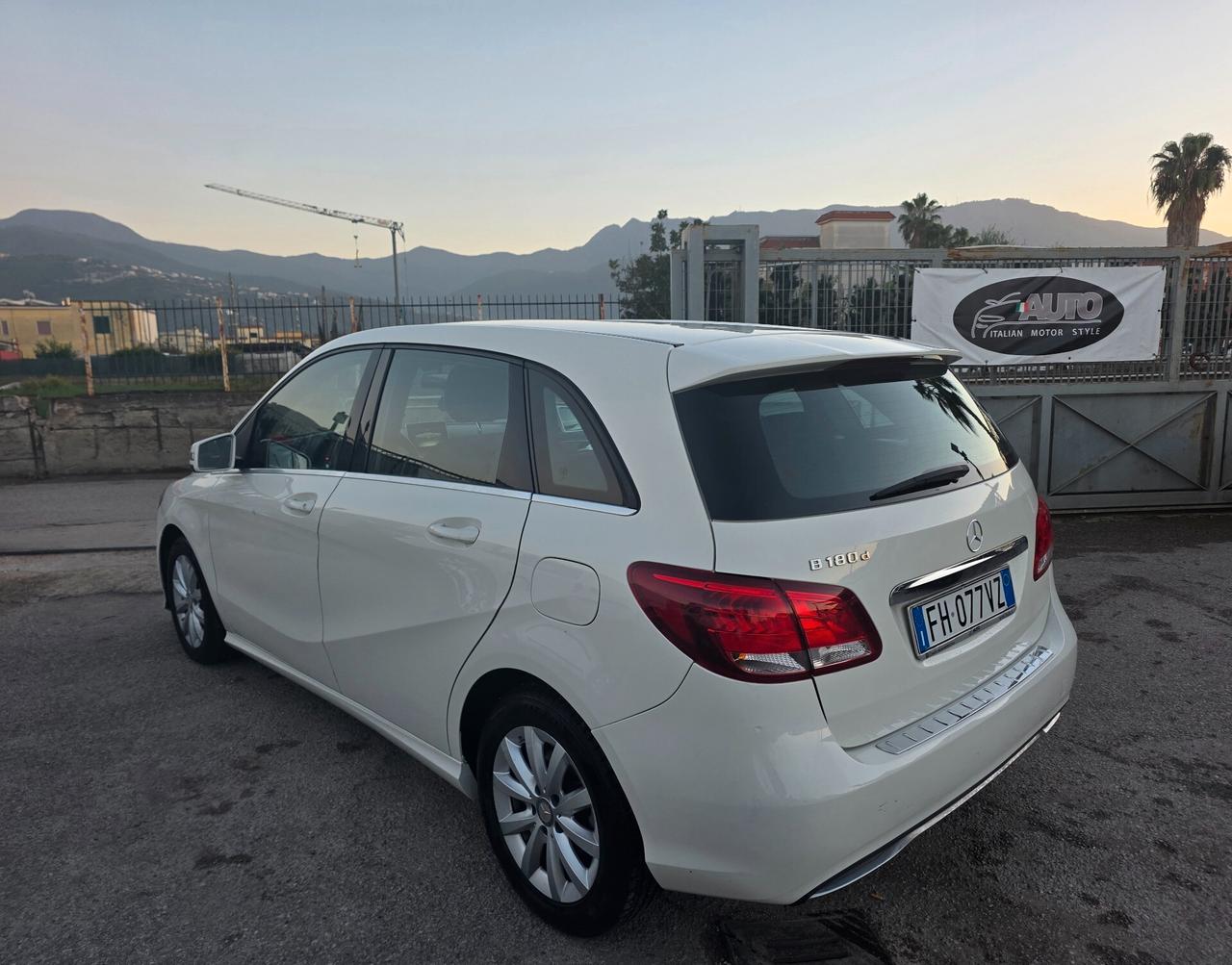 Mercedes-benz B 180 d Automatic Executive