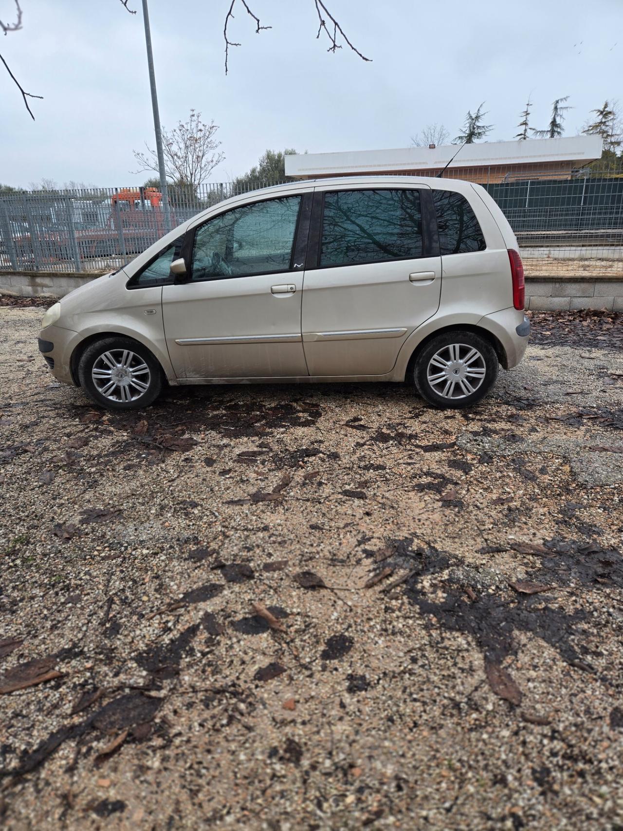 Lancia MUSA 1.4 anno 2006