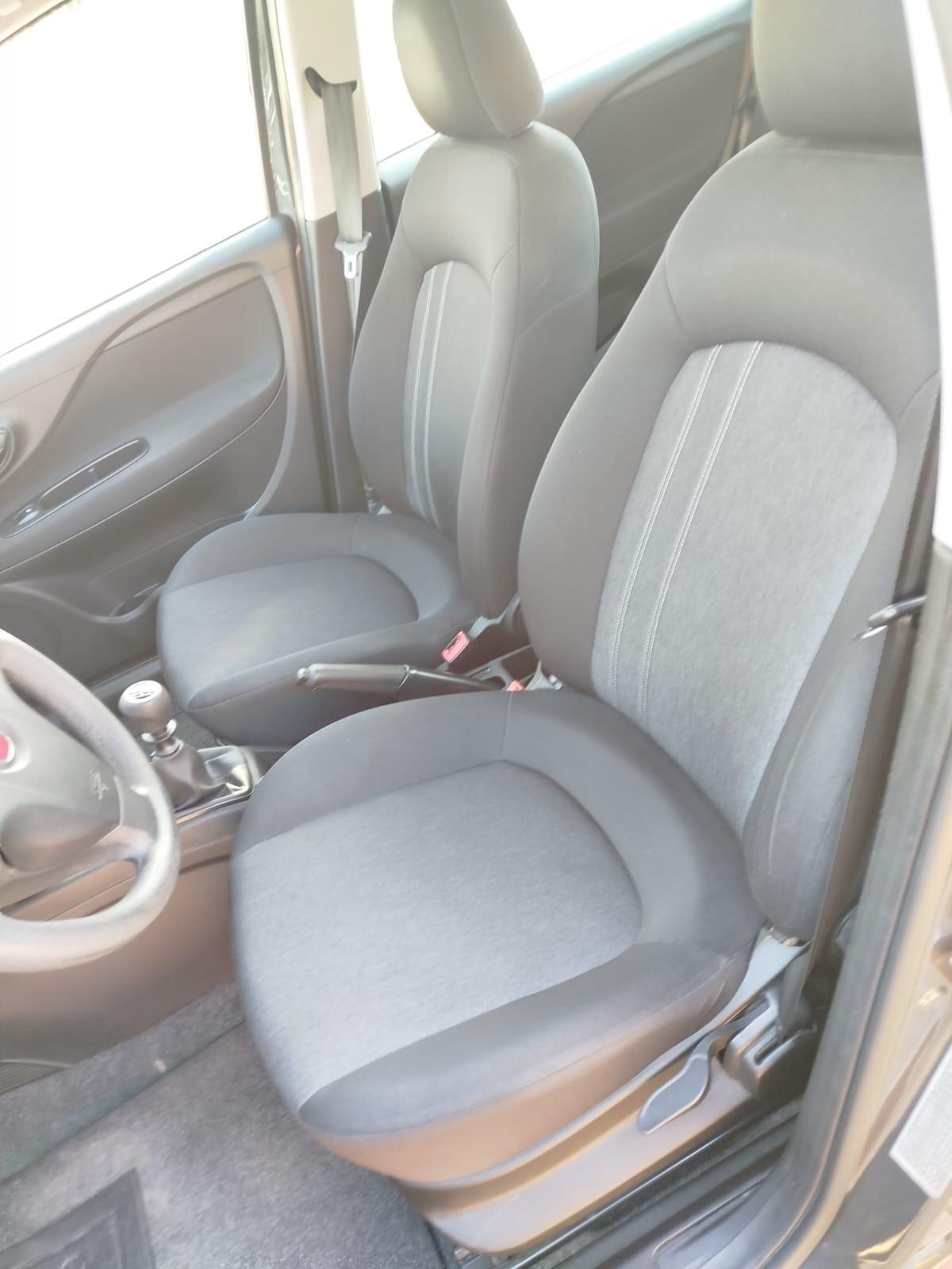 Fiat Punto 1.2 8V 5 porte Lounge