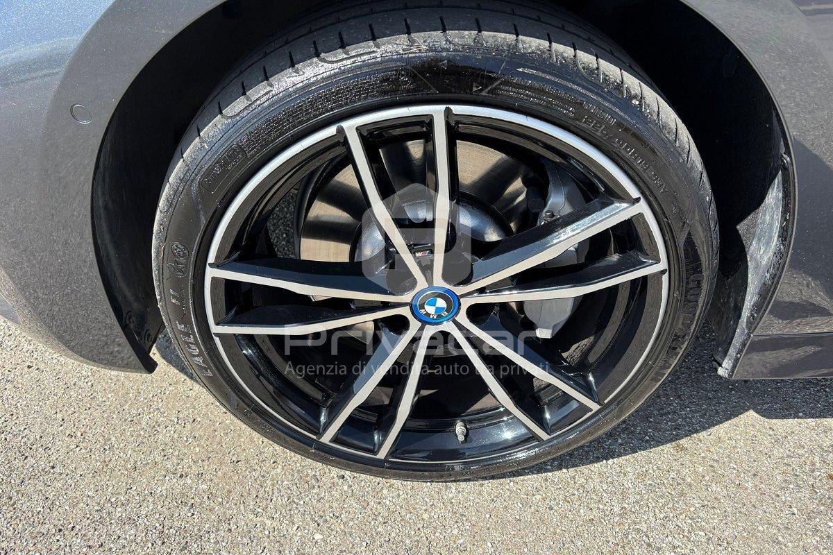 BMW 330e xDrive Touring Msport