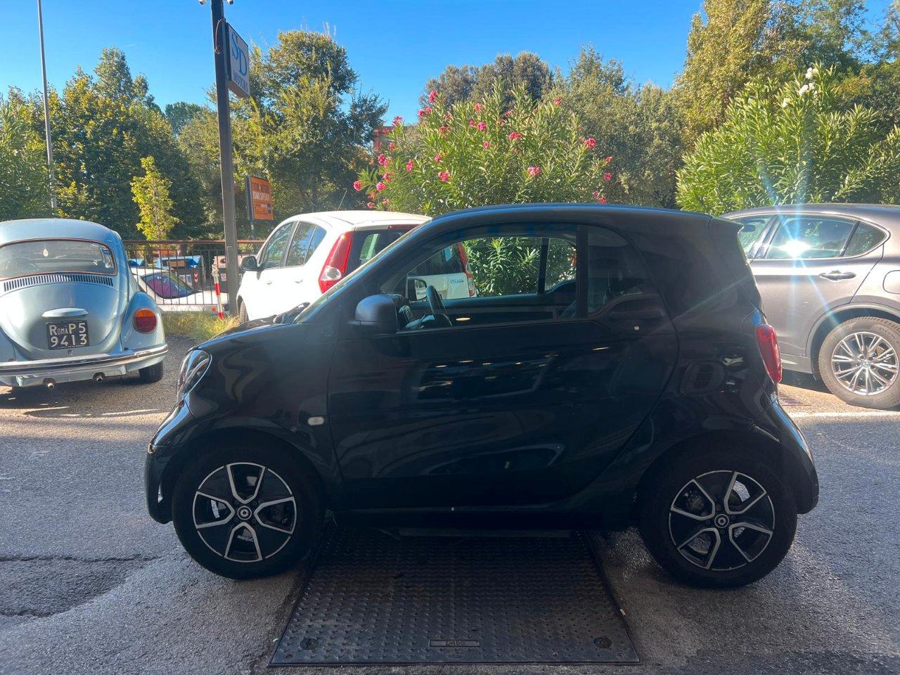 Smart fortwo eq Pure 4,6kW *Promo SD 2026*