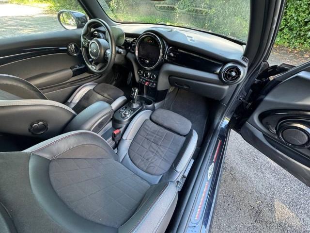 Mini Mini IV F56 2021 3p 2.0 Cooper S JCW auto