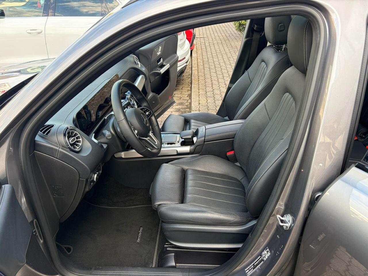 Mercedes-Benz GLB 250 Sport Plus 4matic auto 7posti MOTORE RUMOROSO