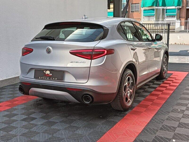 Alfa Romeo Stelvio Stelvio 2.2 Turbodiesel 160 CV AT8 RWD Business