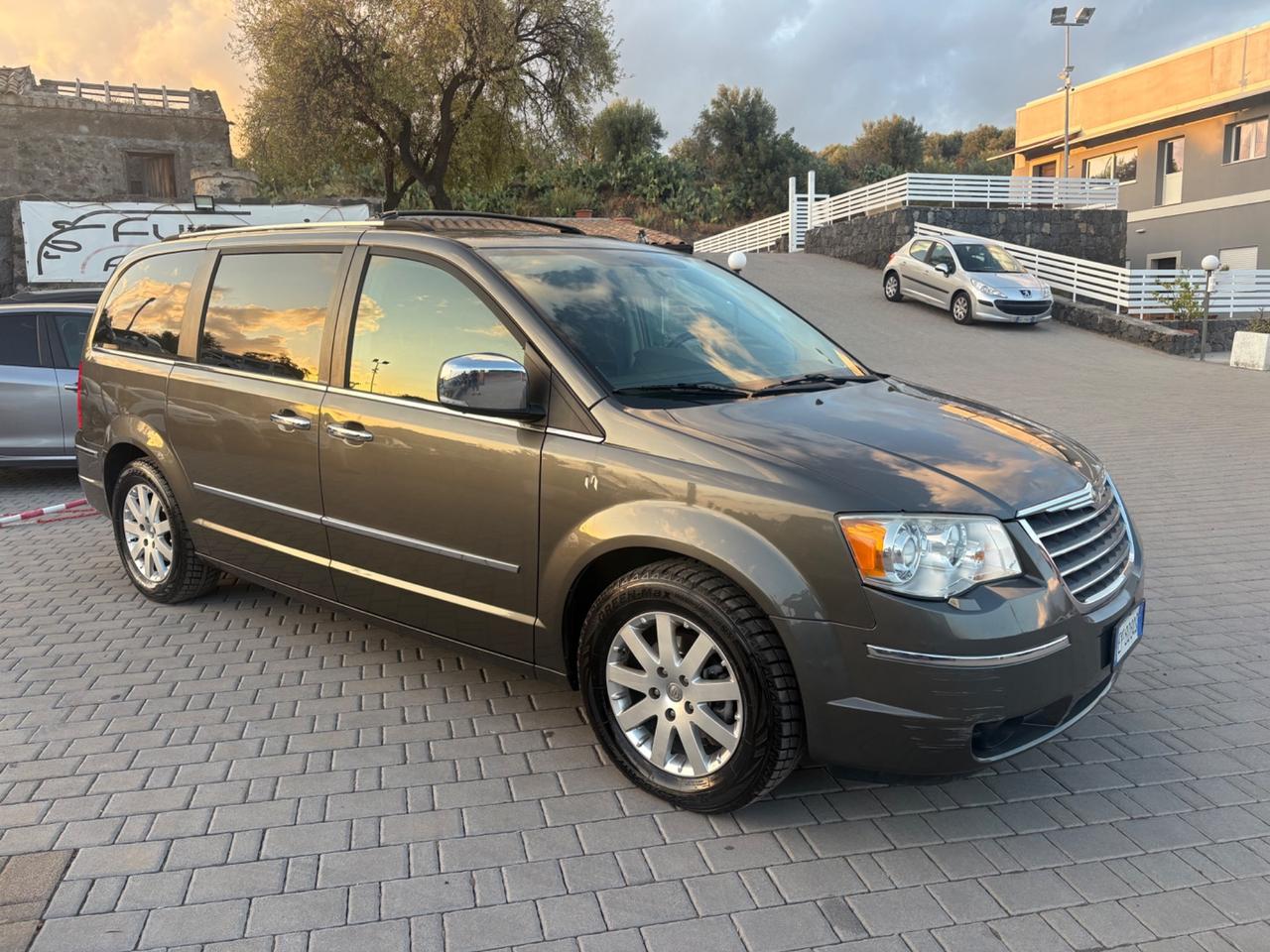 Chrysler Voyager Grand 2.8 CRD DPF Limited