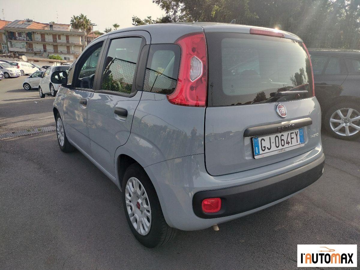 FIAT - Panda 1.0 hybrid s&s 70cv