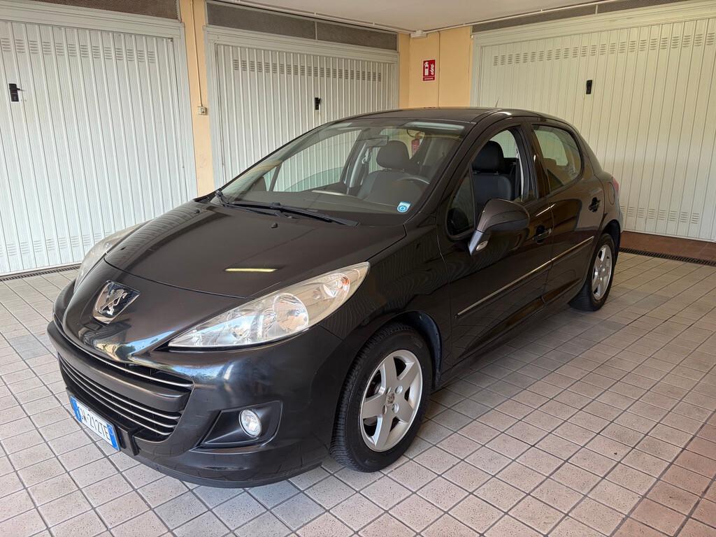 Peugeot 207 1.4 HDi 70CV 5p.