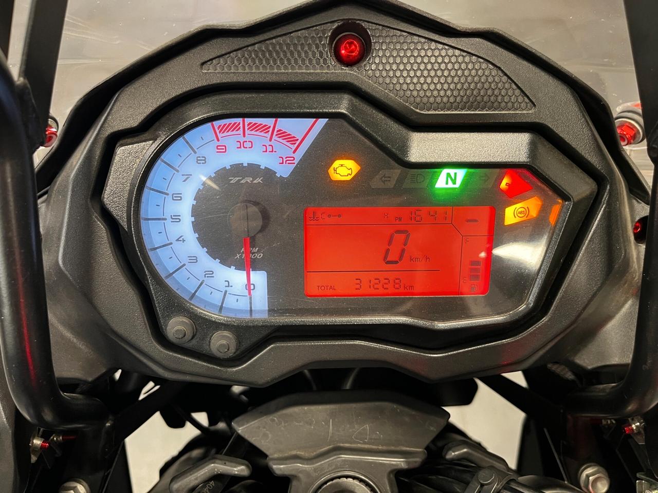 Benelli TRK 502 X