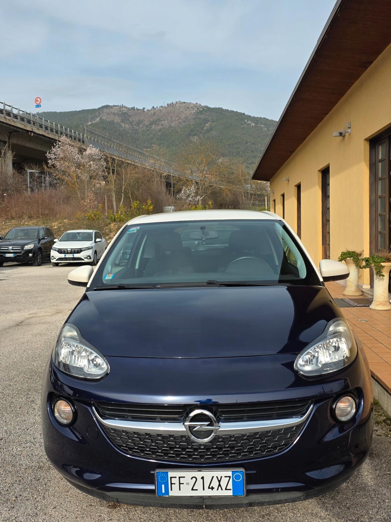 Opel Adam 1.2 70 CV