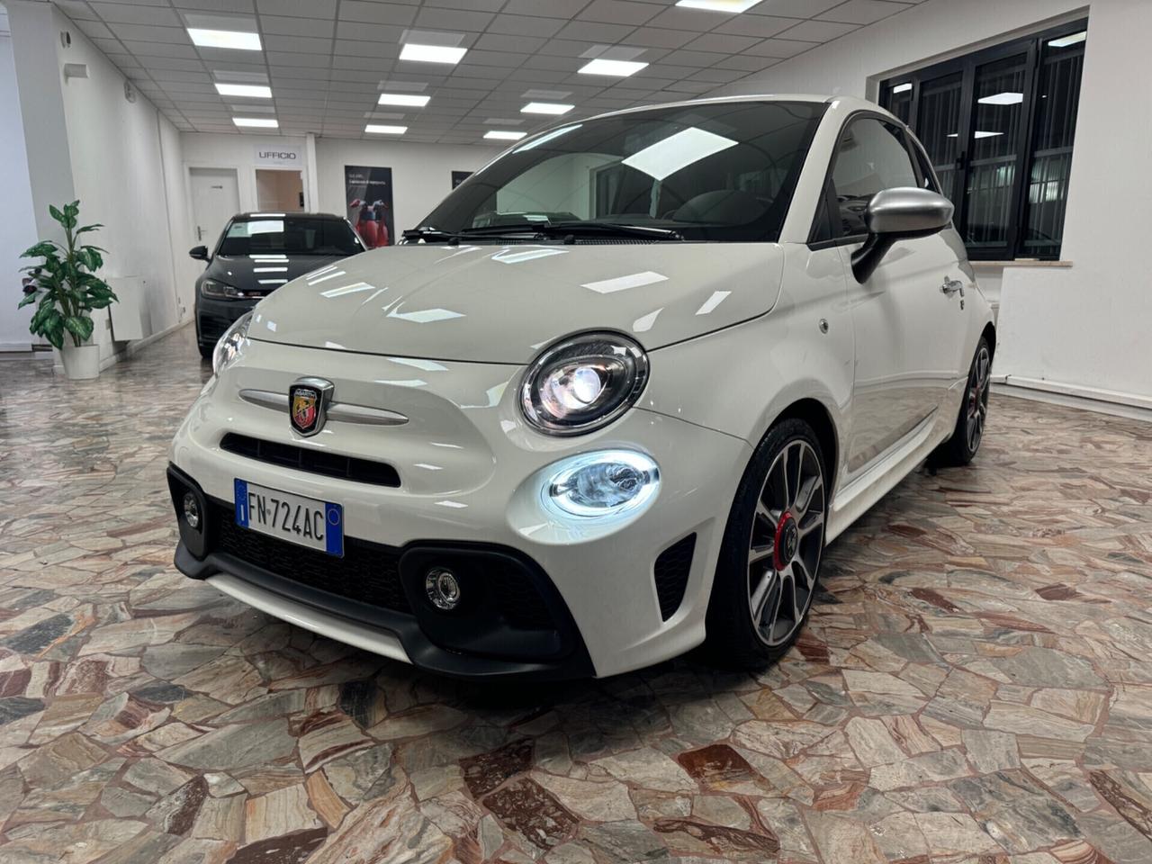 Abarth 595 1.4 Turbo T-Jet 165 CV Turismo