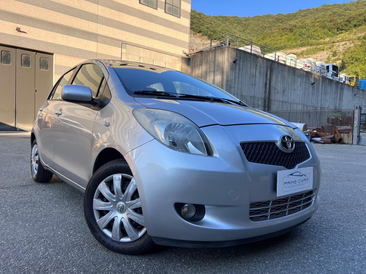Toyota Yaris 1.3 5 porte Sol