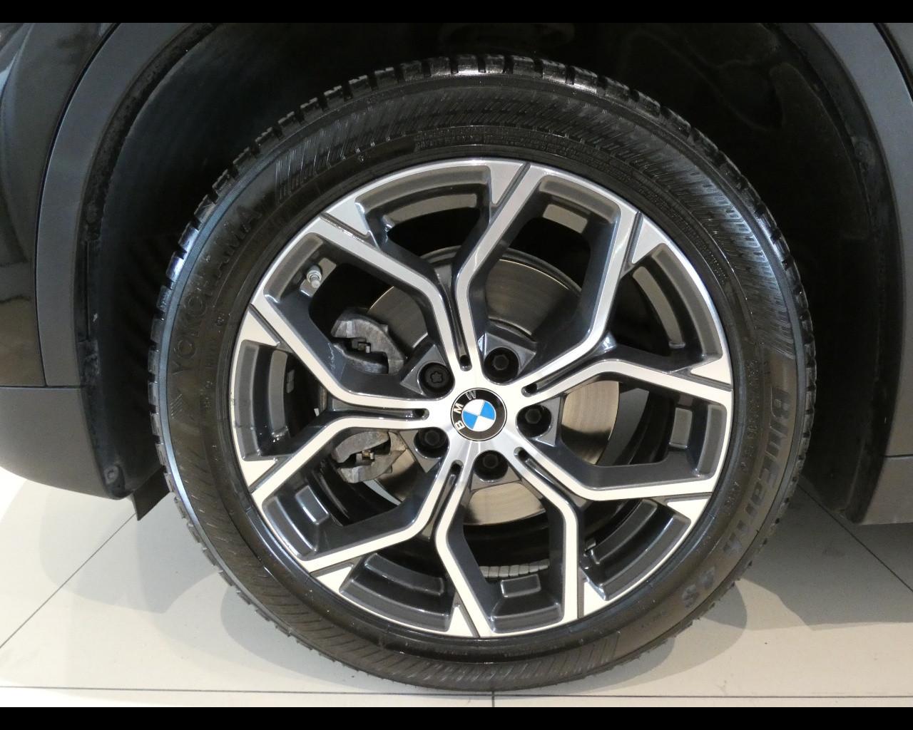 BMW X1 (F48) - X1 xDrive18d xLine