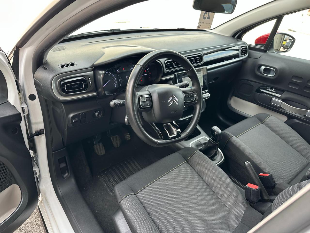 Citroen C3 1.2 puretech Shine s&s 83cv