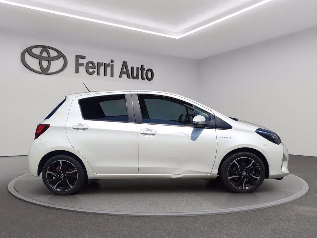 TOYOTA Yaris 5p 1.5 lounge del 2016