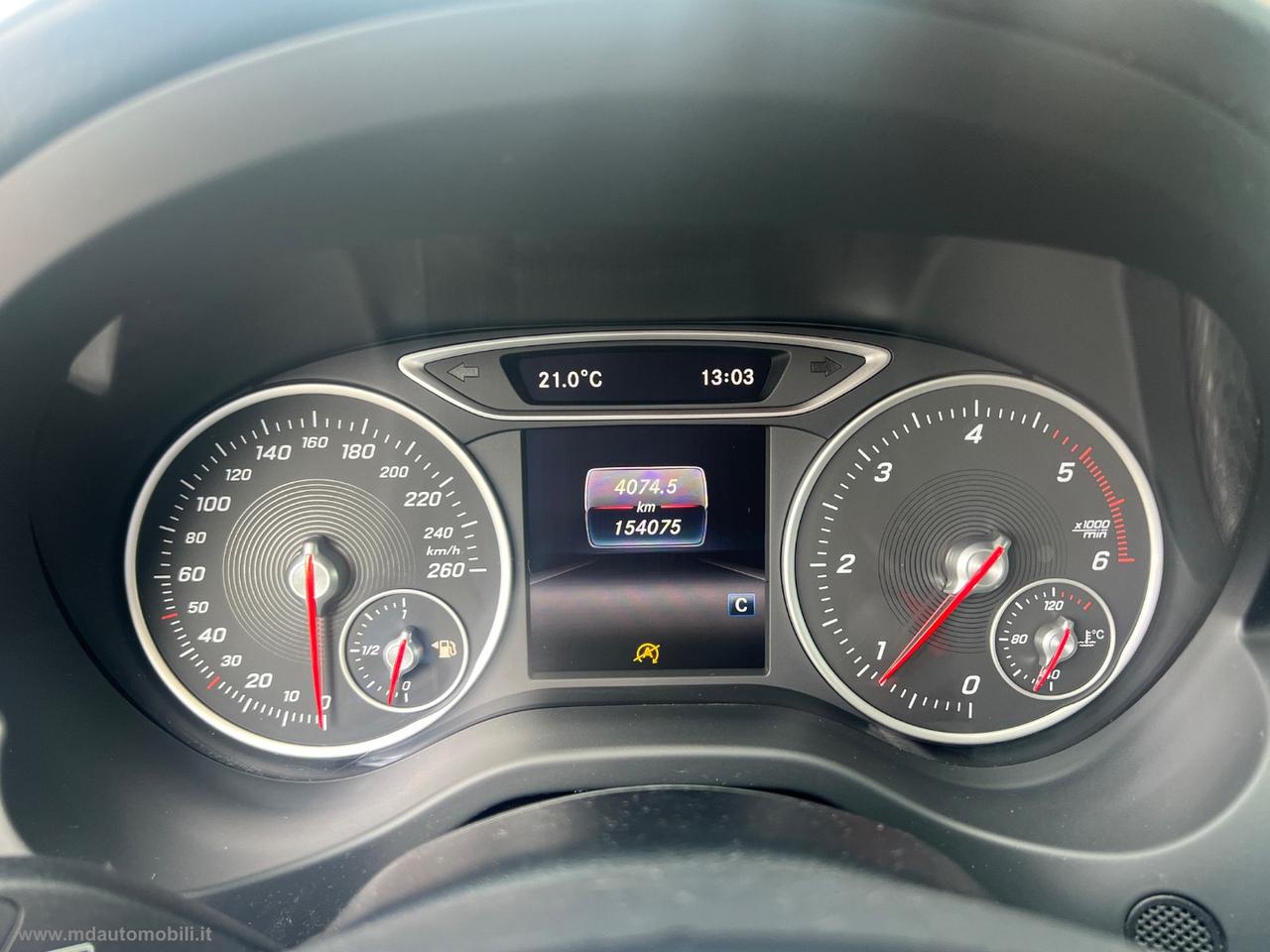 MERCEDES-BENZ A 180 d Premium PACK AMG
