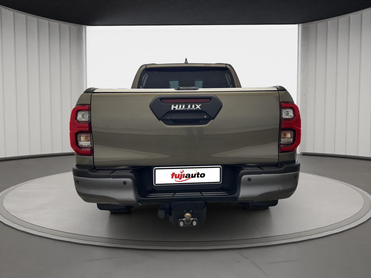 Toyota Hilux 2.8 d double cab Invincible 4wd auto
