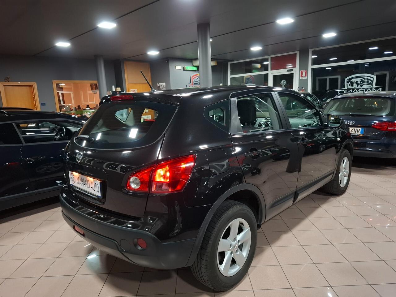 Nissan Qashqai 1.6 benzina Tekna Neopatentato
