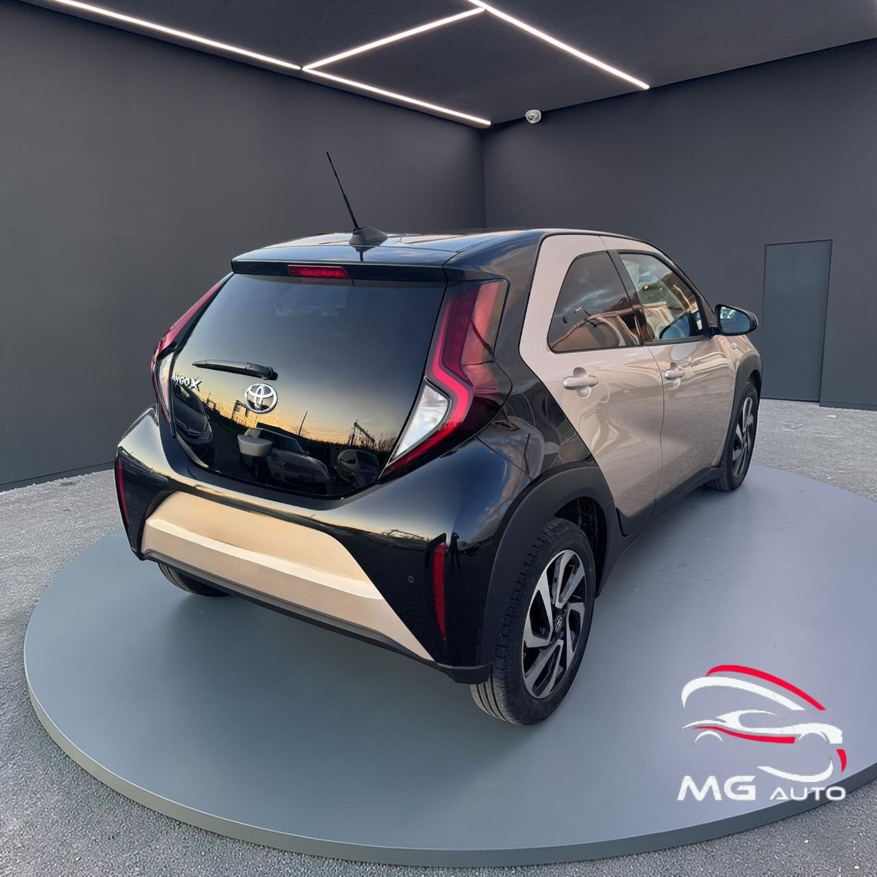 Toyota Aygo X 1.0 VVT-i 72 CV 5 porte Lounge Air S-CVT