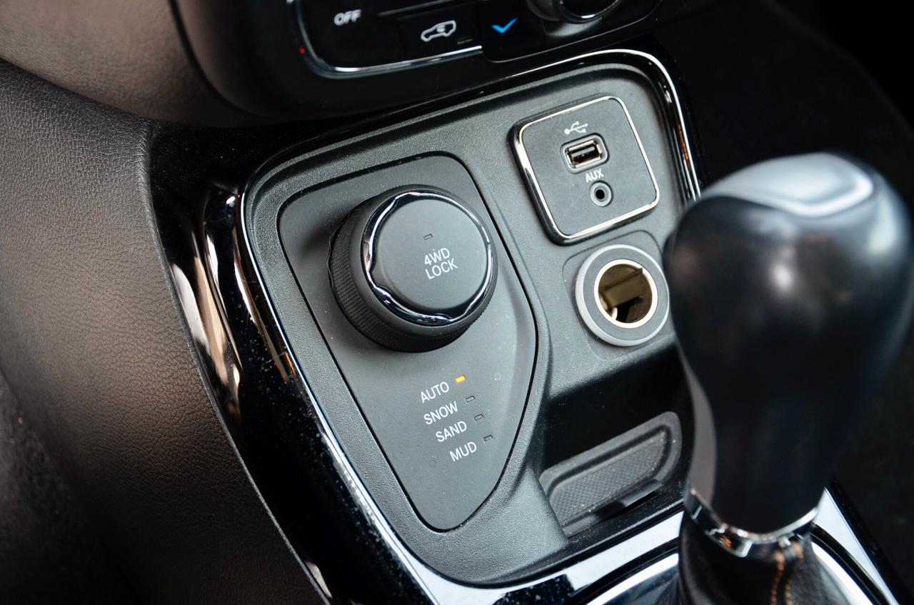 JEEP COMPASS 2.0 MJT LIMITED 4wd 140cv AUTO, UFF ITALIANA, SERVICE CON FATTURE, EURO 6B, PERMUTE