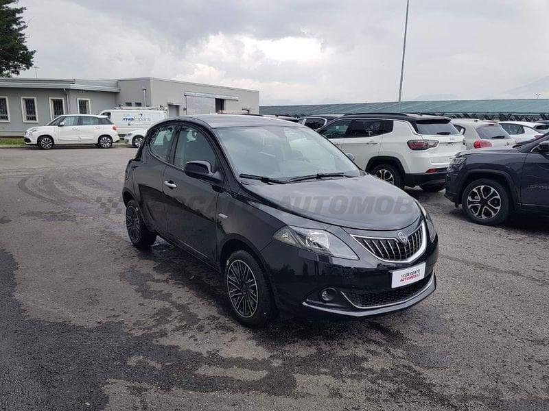 Lancia Ypsilon 1.0 firefly hybrid Gold s&s 70cv