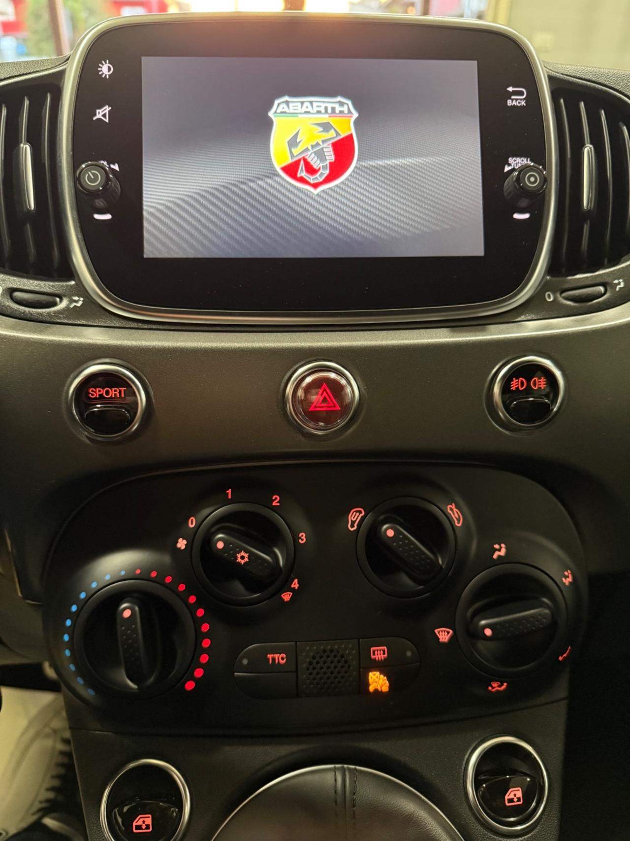 Abarth 595 1.4 Turbo T-Jet 180 CV Competizione