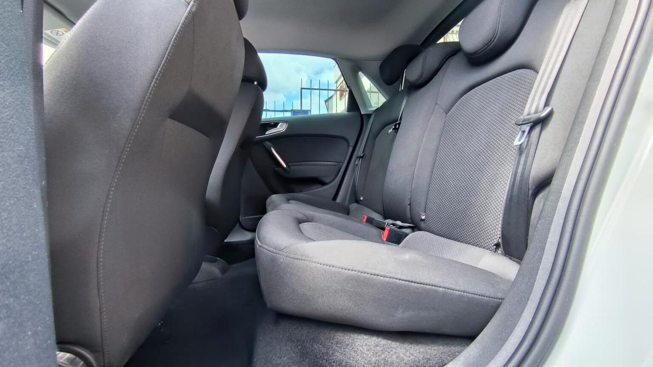 Audi A1 SPB 1.4 TDI ultra Sport ( S-Line )