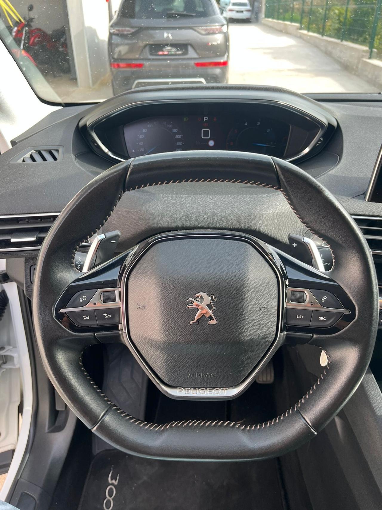 Peugeot 3008 BlueHDi 130 S&S EAT8 Business