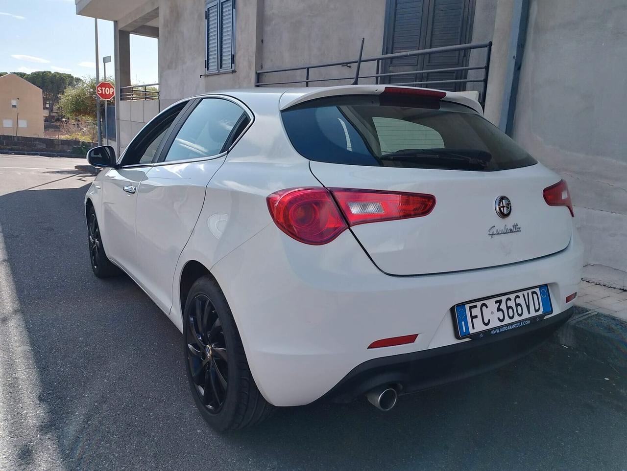 Alfa Romeo Giulietta 1.6 JTDm-2 120 CV Distinctive