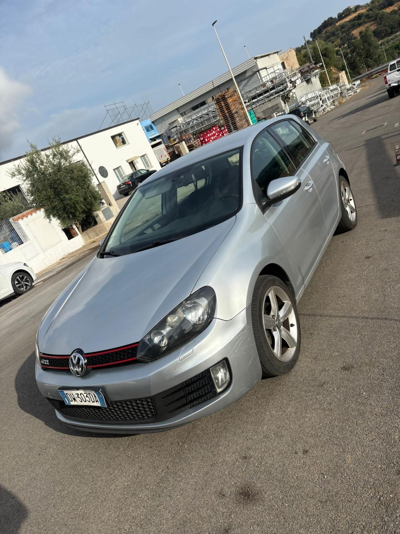 Volkswagen Golf 2.0 TDI 140CV DPF DSG 5p. Highline