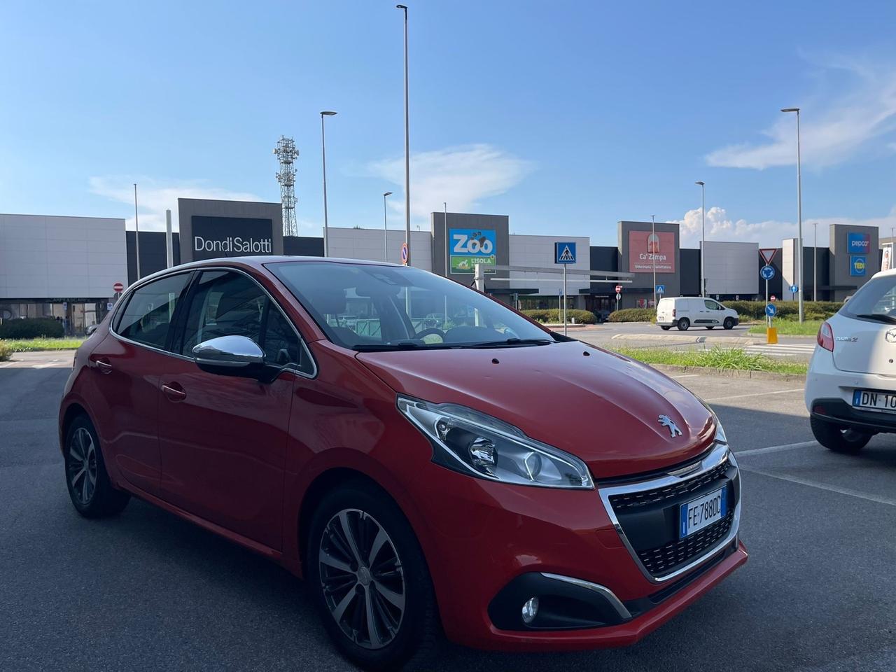 Peugeot 208 PureTech 82 5 porte Allure