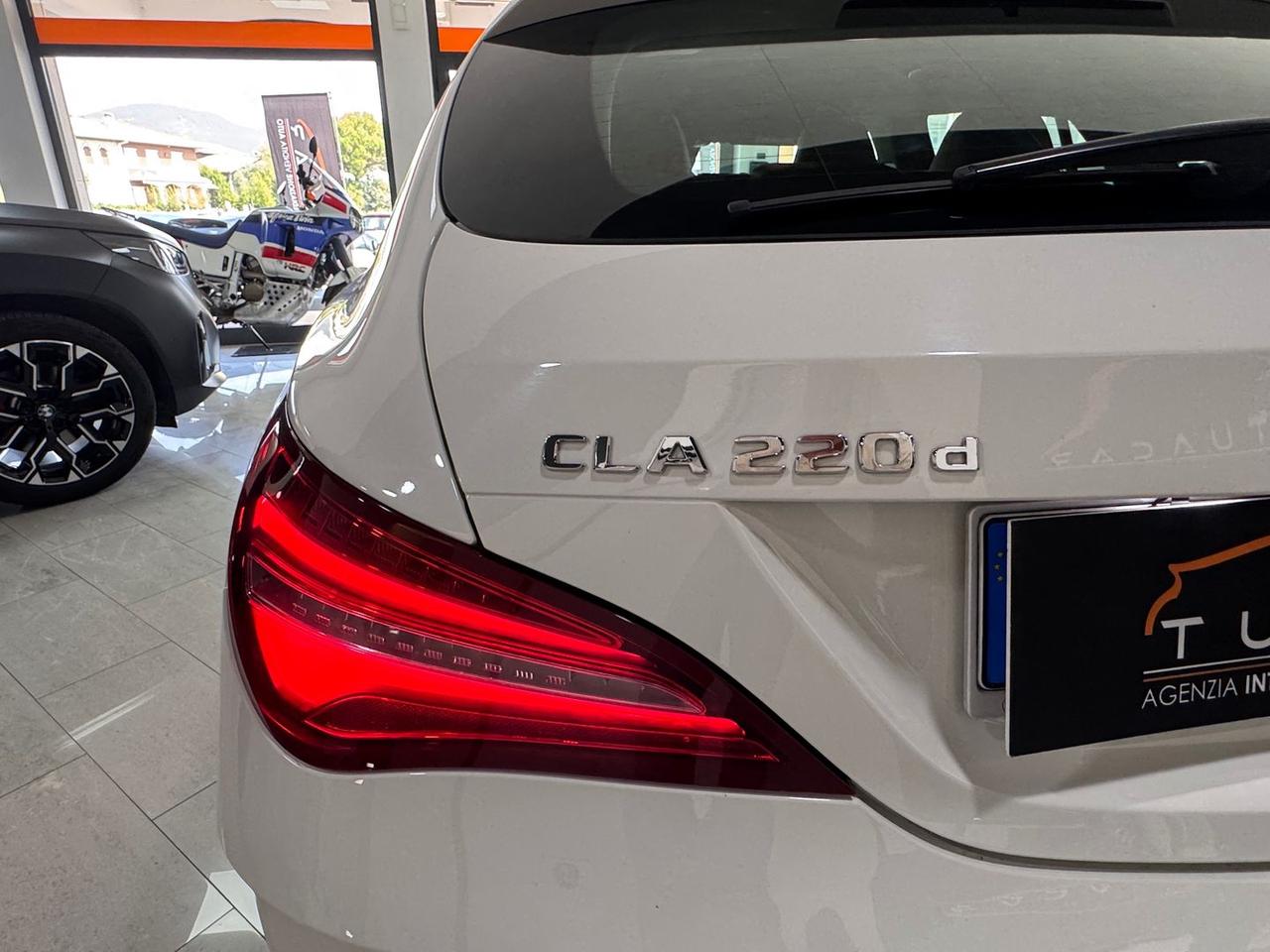 Mercedes-Benz CLA 220 PREMIUM CLA 220D #11880
