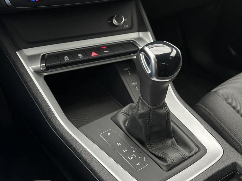 Audi Q3 Q3 35 TDI S tronic Business Advanced