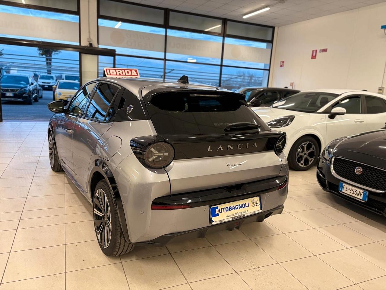 Lancia Ypsilon LX Hybrid 110 e-DCT SPOTICAR