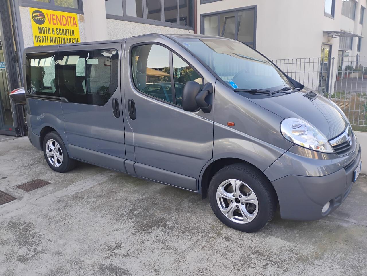 Opel Vivaro 29 2.0 CDTI PC 9 POSTI