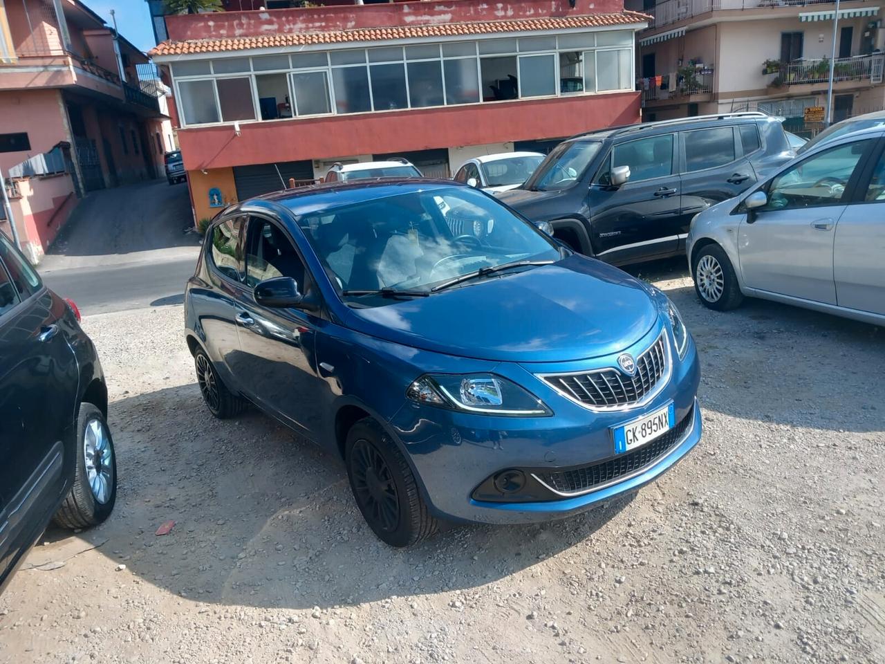 Lancia Ypsilon 1.0 FireFly 5 porte S&S Hybrid Ecochic Gold