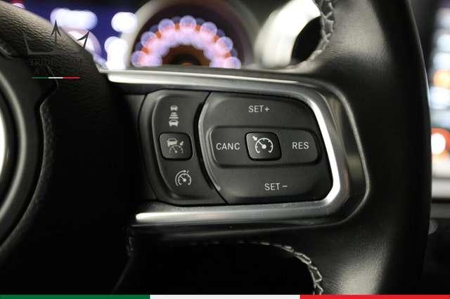 Jeep Gladiator 3.0 V6 Overland 4wd auto