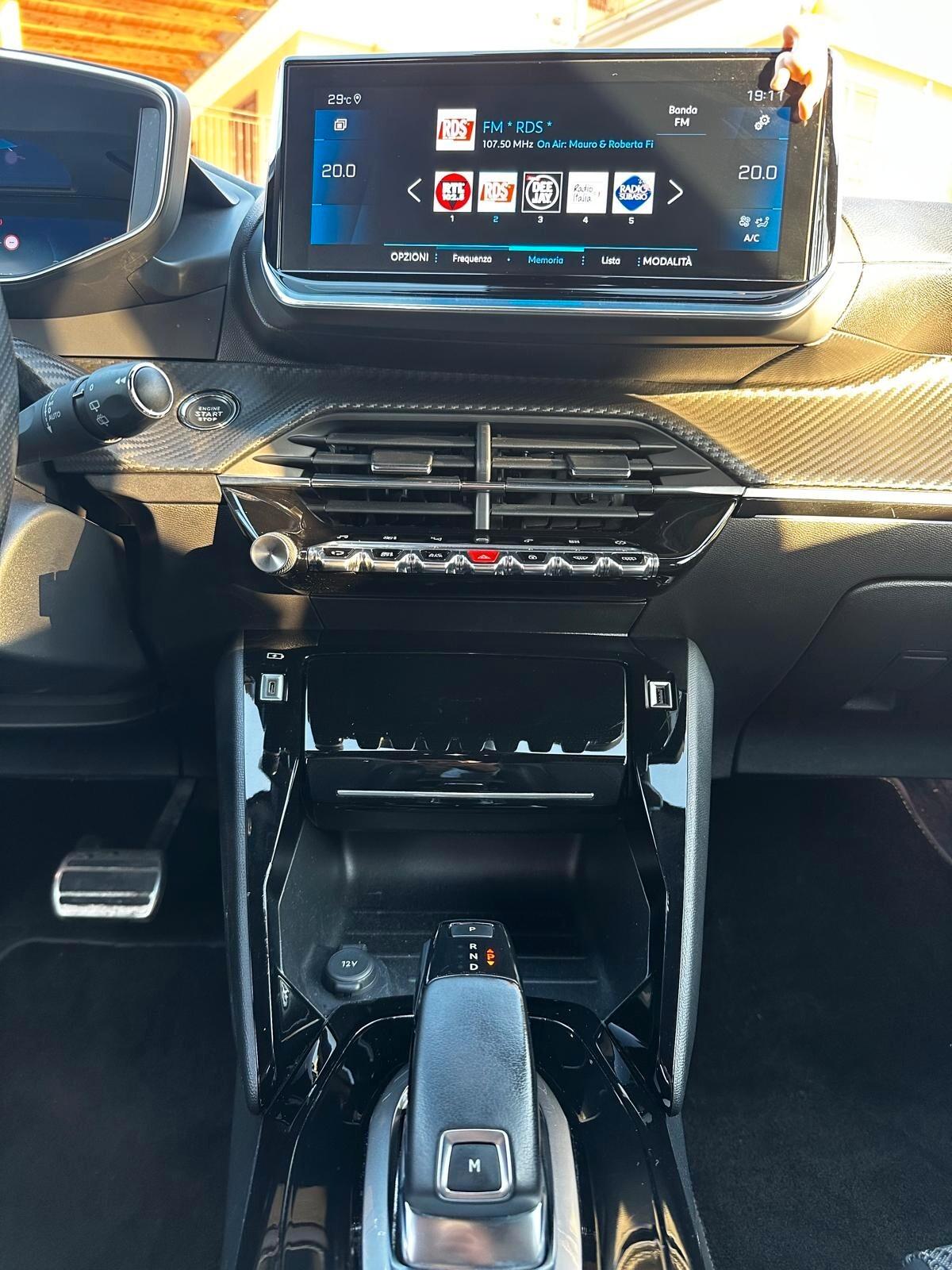 Peugeot 2008 BlueHDi 130 S&S EAT8 GT Pack