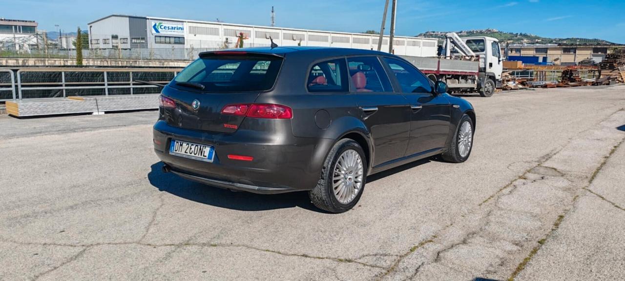 Alfa Romeo 159 1.9 JTDm 16V Sportwagon Exclusive Q-Tronic