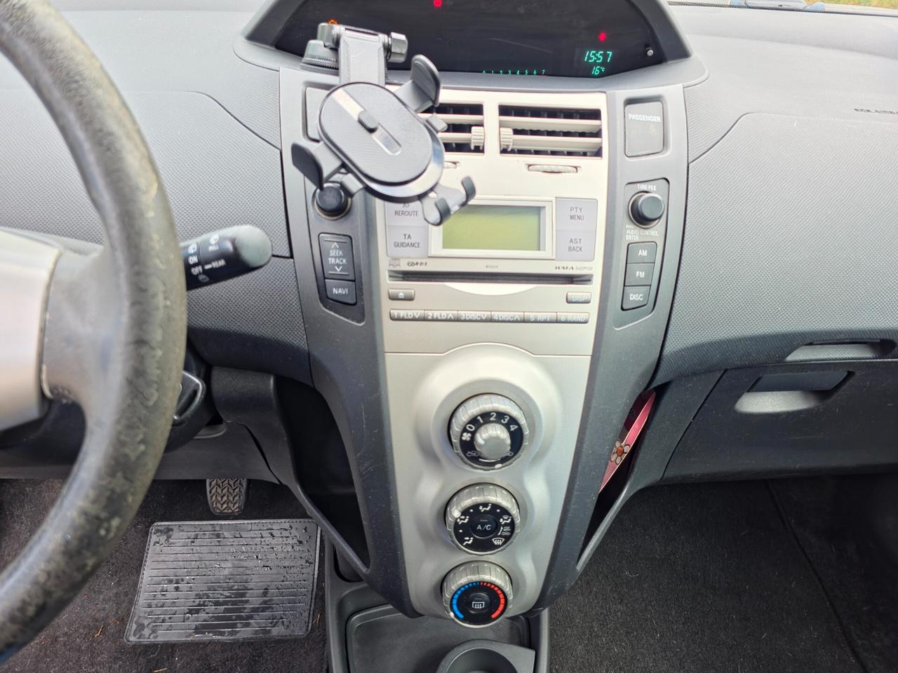 Toyota Yaris 1.0 3 porte Sol CV-69 2007-E4 Manuale NEO
