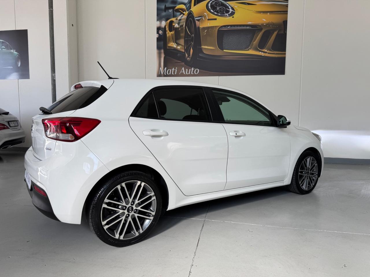 Kia Rio 1.4 CRDi 5p. Cool Tekno Pack 90cv Ok Neopatentati
