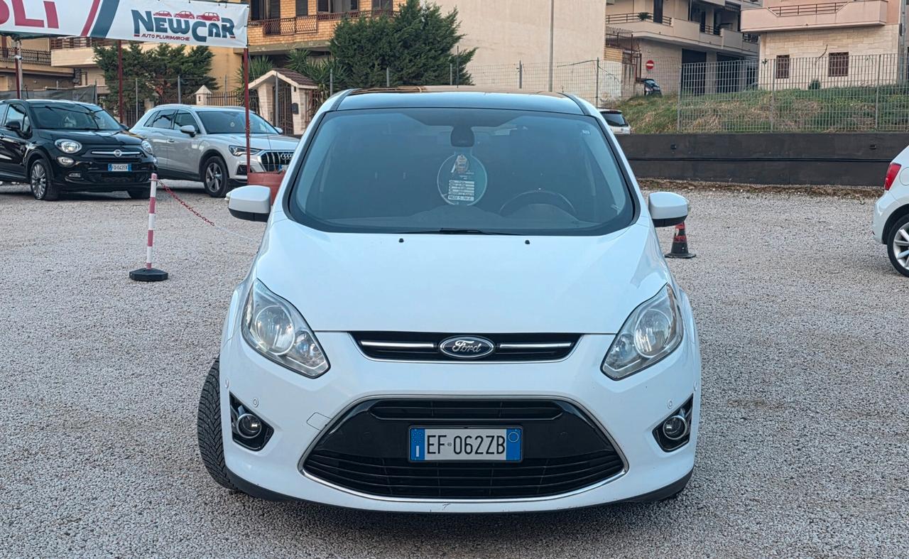 Cmax 1.6 TDCi 115CV Titanium TETTO