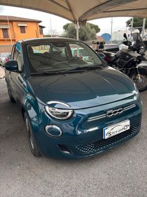 Fiat 500 500e Berlina 42 kWh opening edition