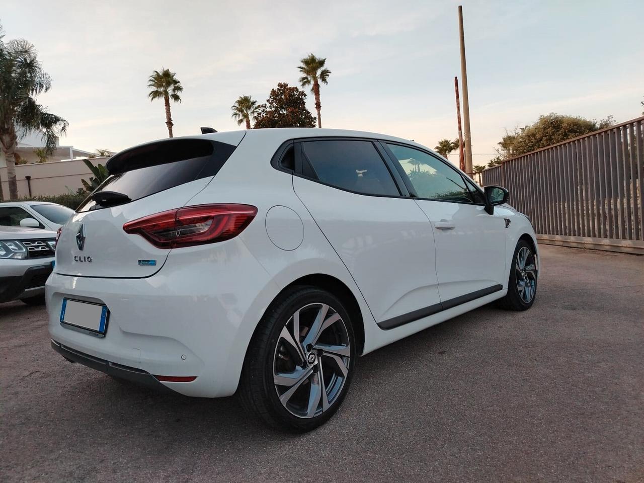 Renault Clio 1.6 E-Tech hybrid R.S. Line 145cv auto