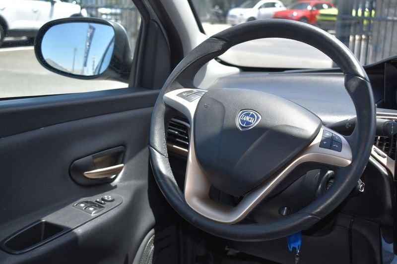Lancia Ypsilon 1.0 FireFly 70cv Hybrid ALBERTA FERRETTI