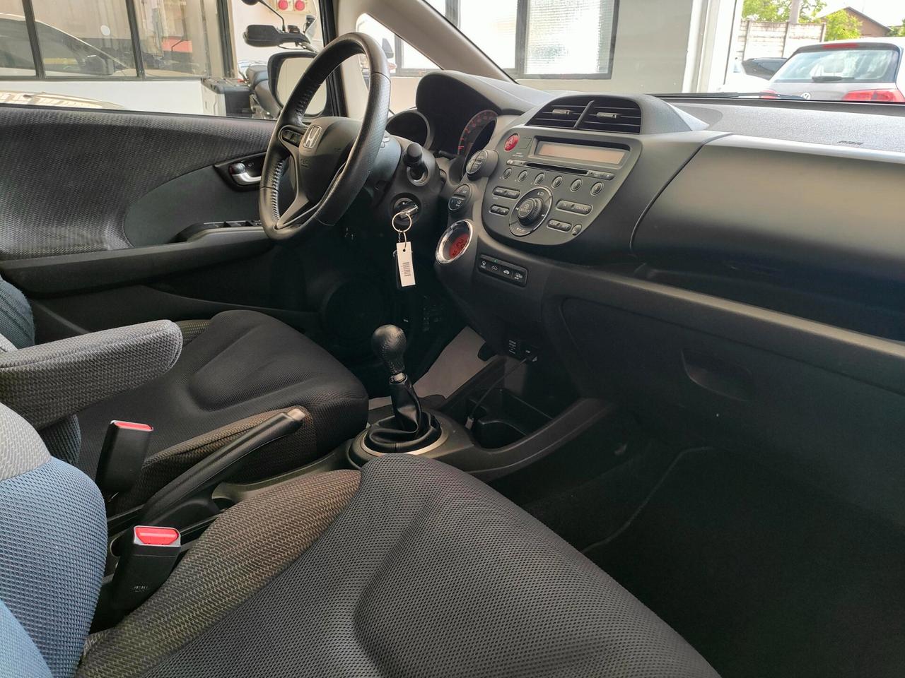 HONDA JAZZ i-VTEC