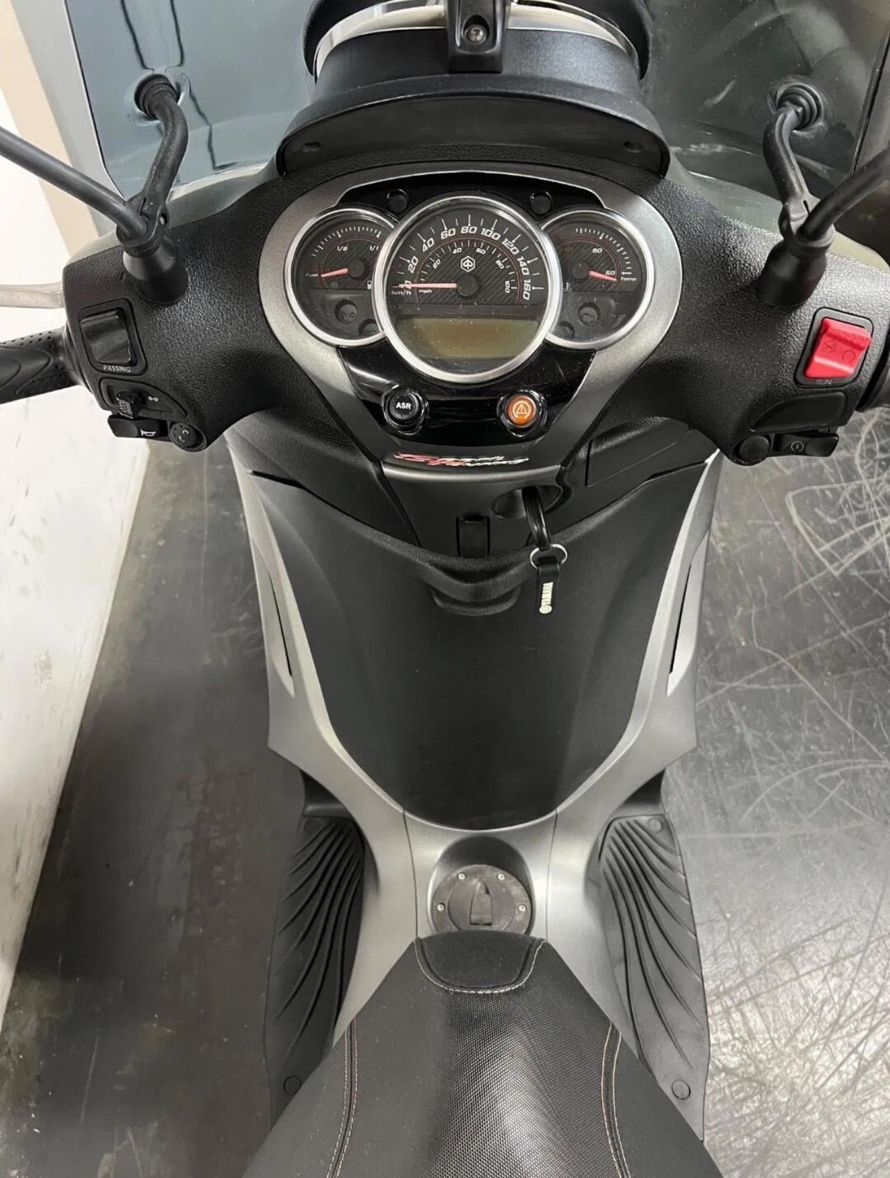 Piaggio Beverly 350 Sport touring