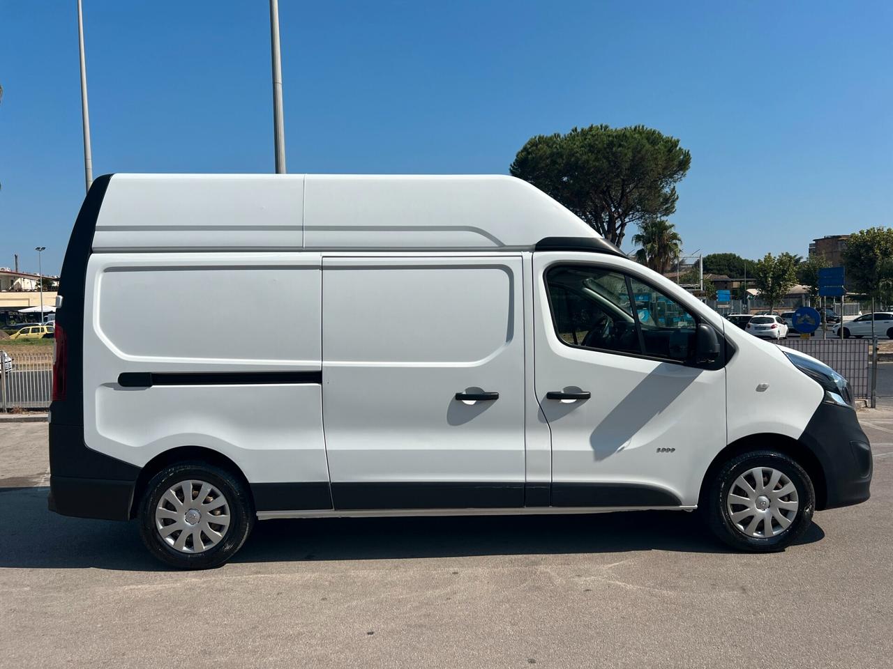 OPEL VIVARO MAX TETTO ALTO BI TURBO ANNO IMMATRICOLAZIONE 11.12.2015