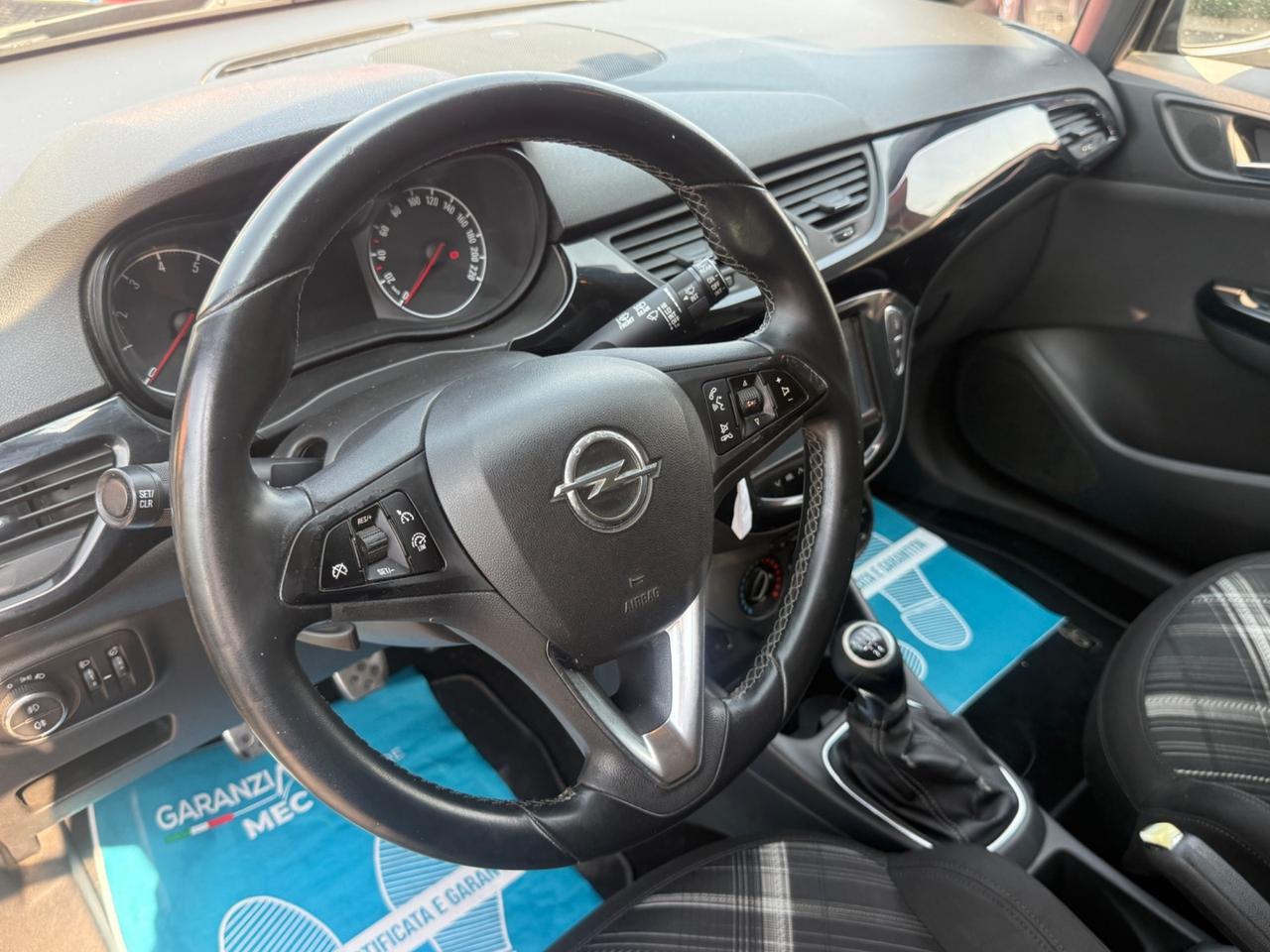 Opel Corsa 1.2 5 porte b-Color
