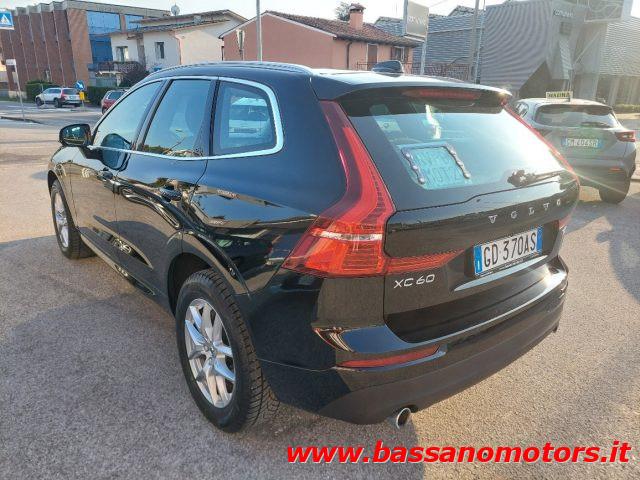 VOLVO XC60 B4 (d) AWD Geartronic Momentum Pro PROMO PRIMAVERA