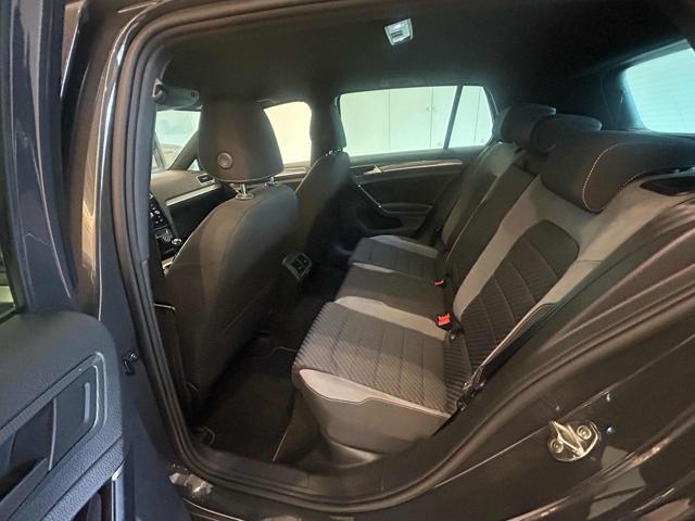 VOLKSWAGEN Golf 1.6 TDI 115 CV DSG 5p. Sport BlueMotion R-Line